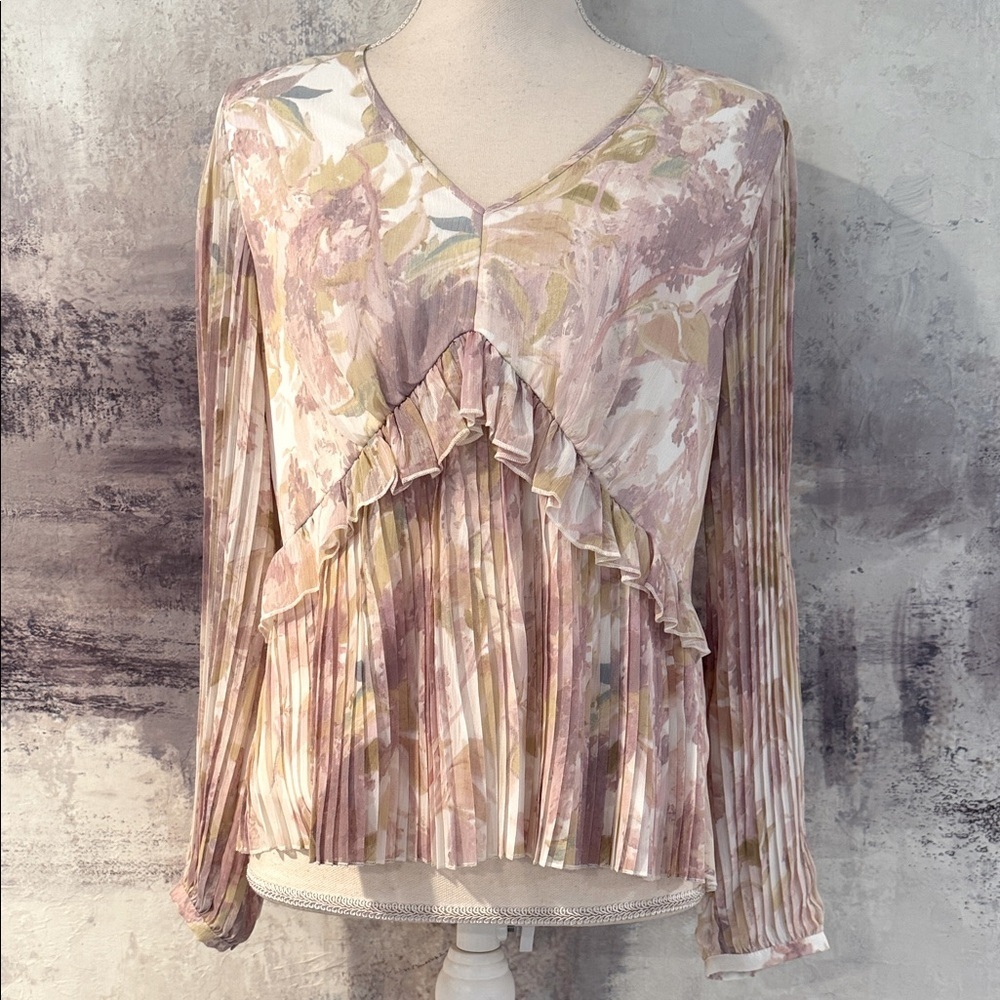 DR2 Floral Pleated V-Neck Women's Top size small